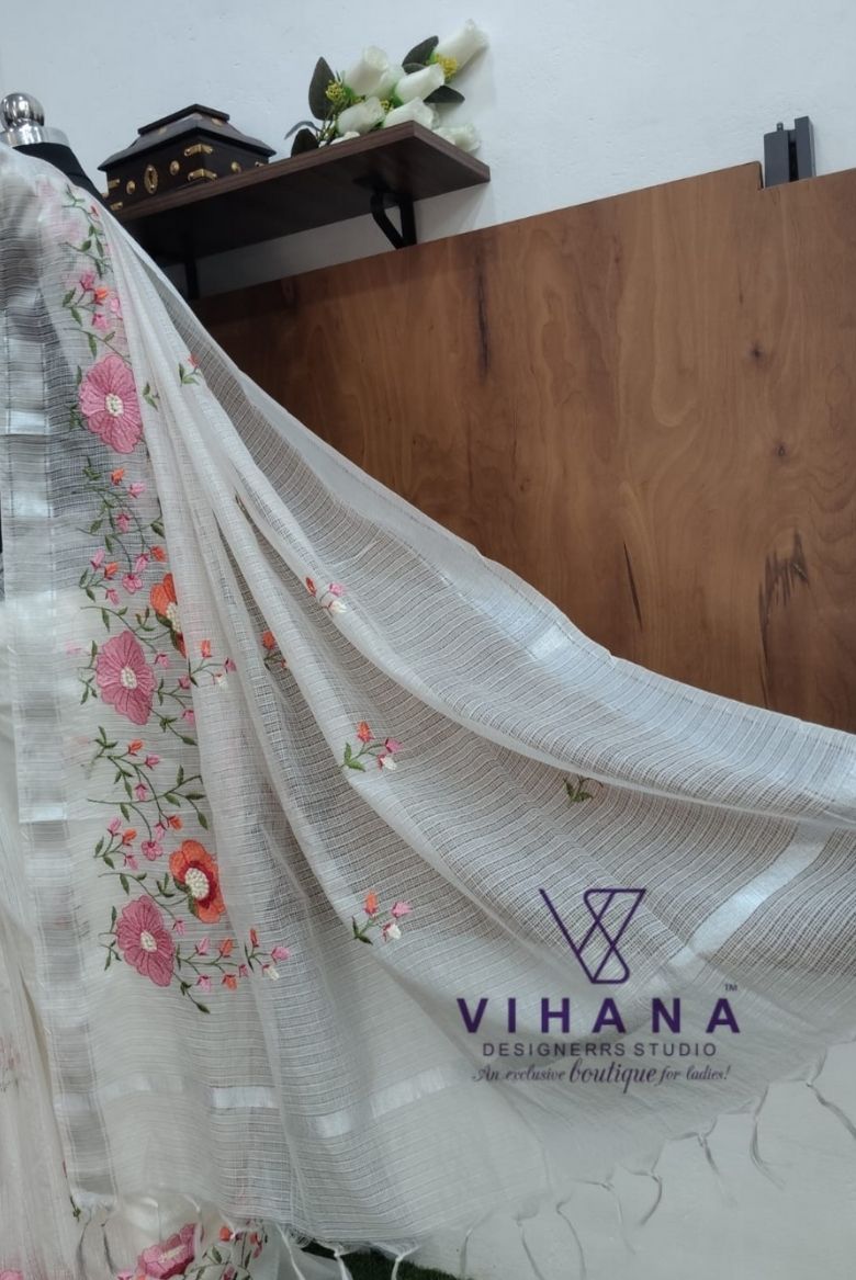 White Kota Doria Organza Silk Saree - Image 5