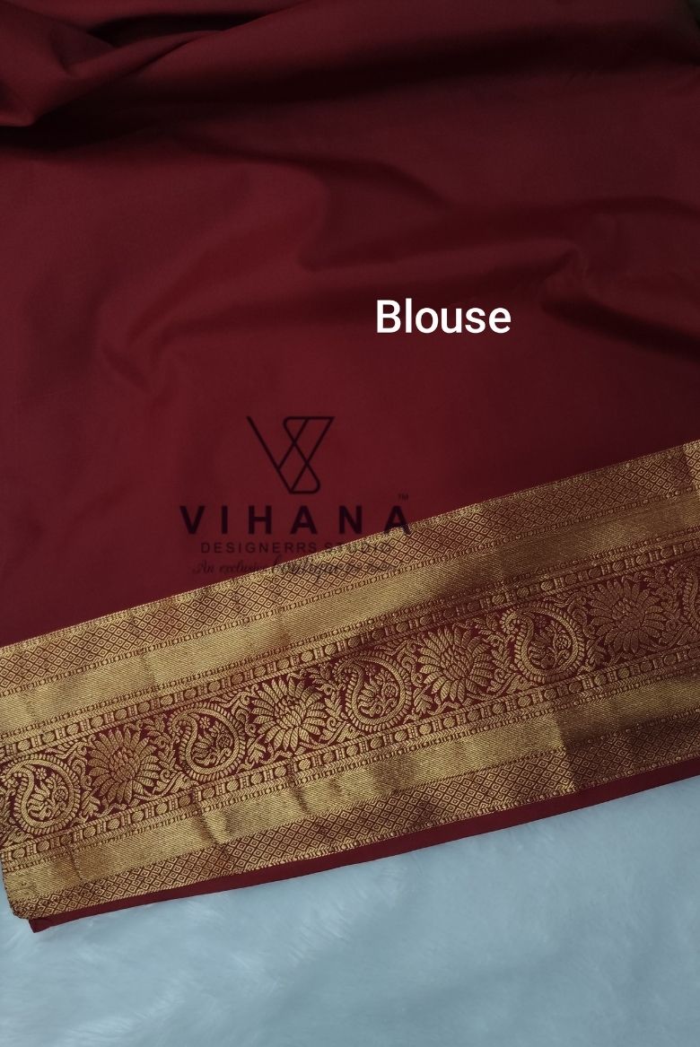 Green Kanjivaram Silk Saree - Image 7