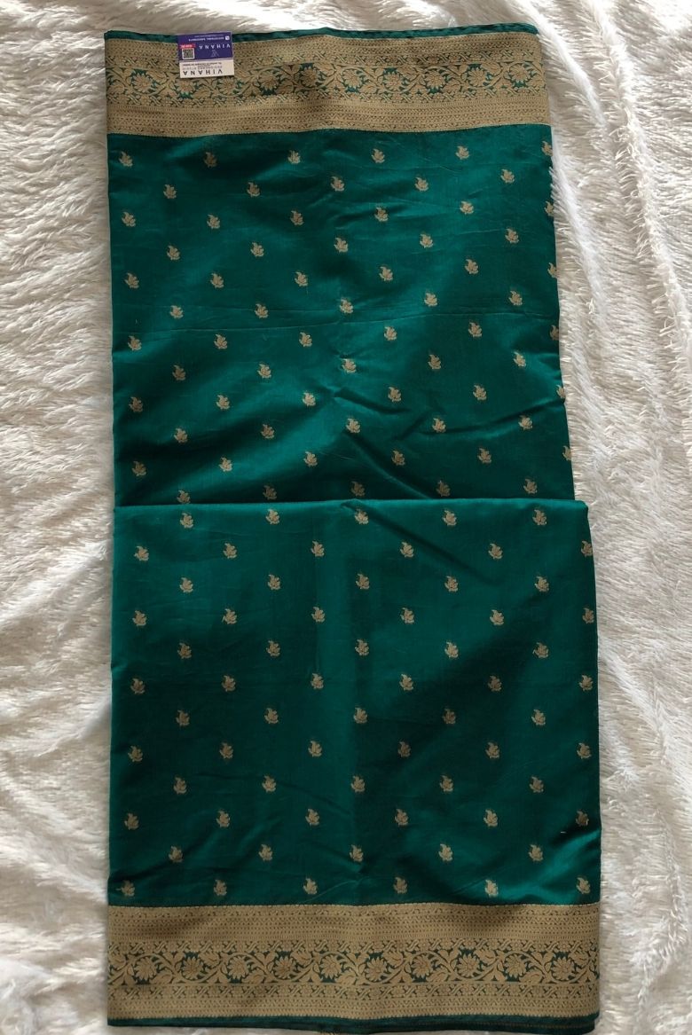 Premium Pure Handloom Cotton Saree Peacock Green and Red Elegance - Image 3