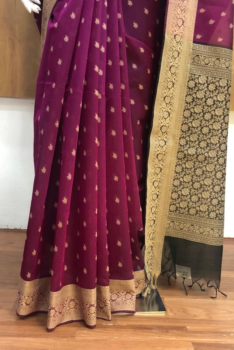 Premium Pure Handloom Cotton Saree Dark Magenta and Black Elegance - Image 5