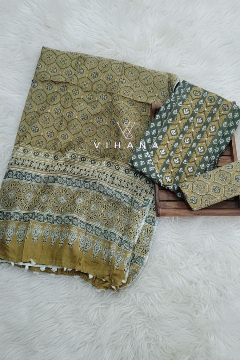 Mehandi Green Screen Print Cotton Suit Material - Image 5