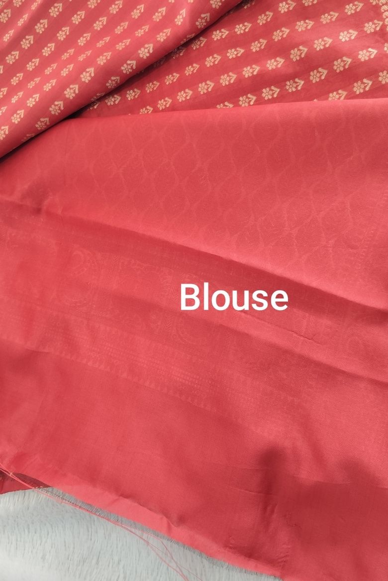 Red Banarasi Silk Saree - Image 5