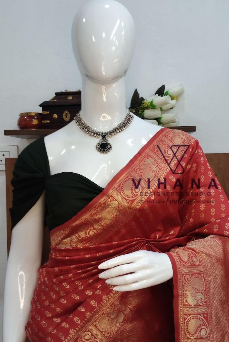 Red Banarasi Silk Saree - Image 3