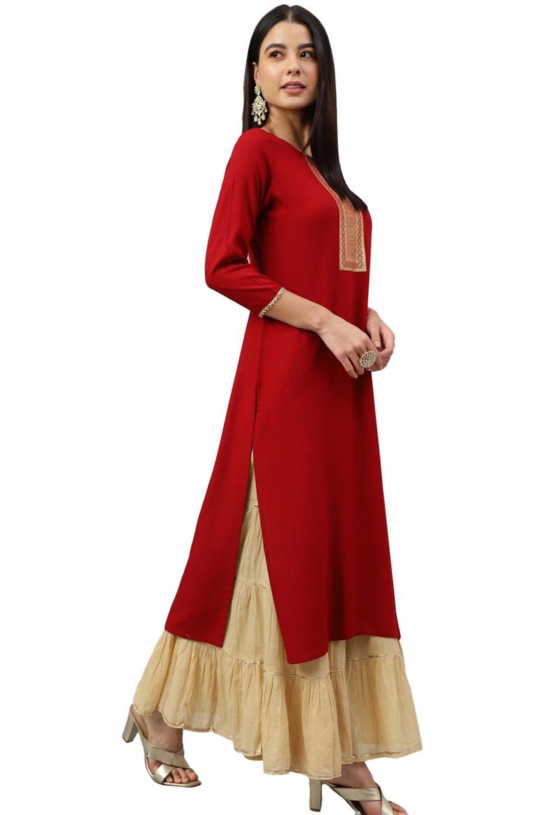 Maroon Rayon Solid Straight Kurta - Image 4