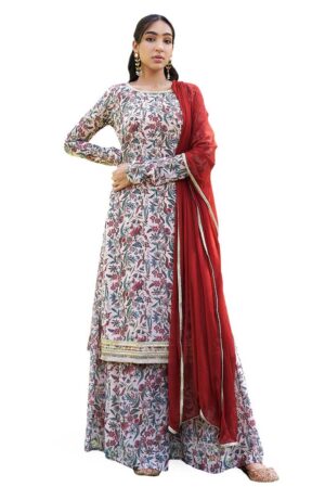 Biege Colour Georgette flower print Kurta with Pant and Dupatta