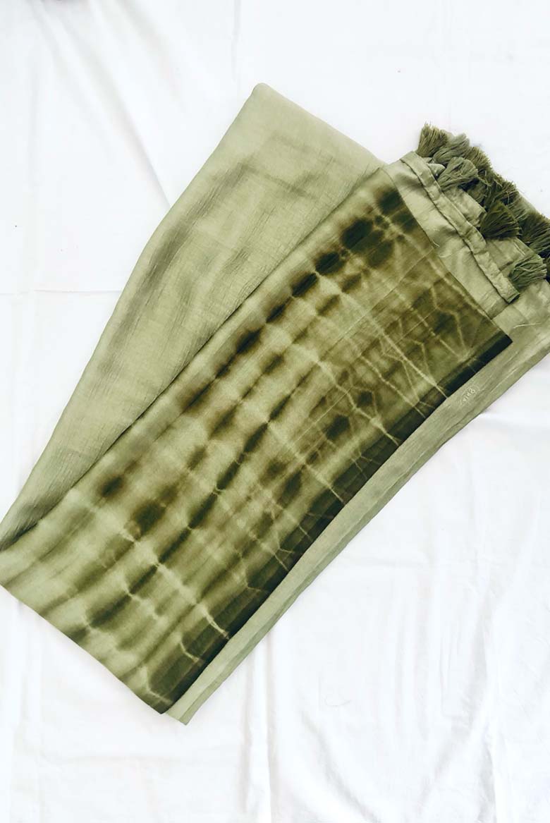 Tranquil beauty Dusty Green Vichitra Silk Saree (Color Dusty Green) - Image 2