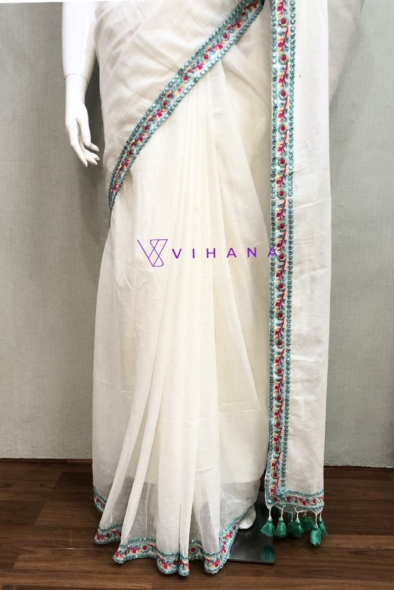 White Mul Cotton Saree with Embroidery Lace Border - Image 4