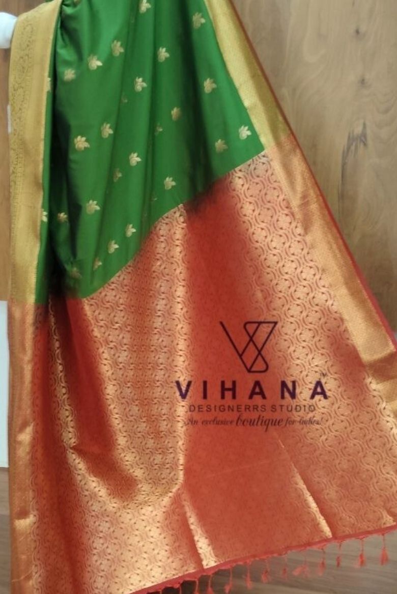 Green Kanjivaram Silk Saree - Image 5